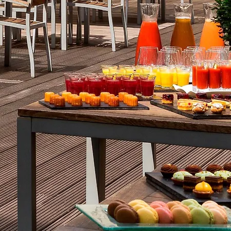 Crowne Plaza Republique By Ihg Hotell 4*
