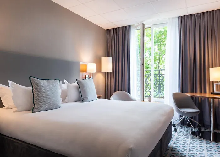 Hotel Crowne Plaza - Republique By Ihg