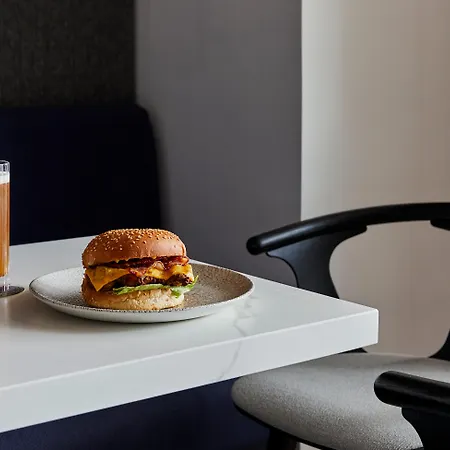 Crowne Plaza Republique By Ihg Hotel Paris