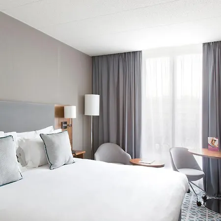 Crowne Plaza Republique By Ihg Ξενοδοχείο 4*