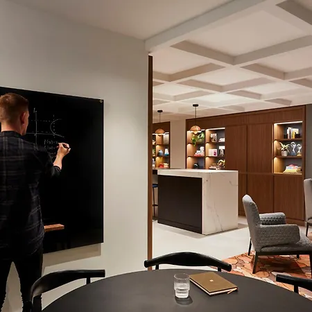 Hotel Crowne Plaza Republique By Ihg Paris