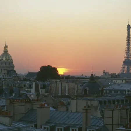 Crowne Plaza - Republique By Ihg 4*