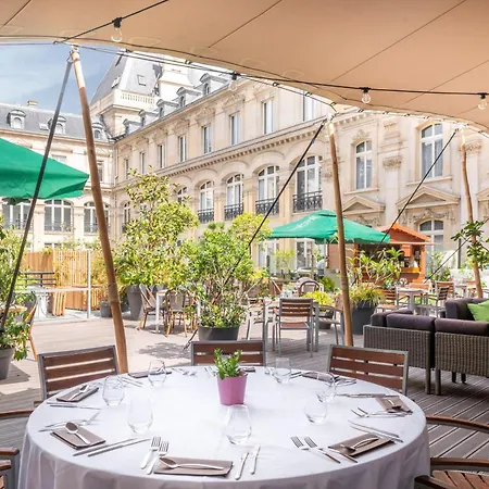 מלון Crowne Plaza Republique By Ihg 4*