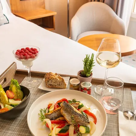 Crowne Plaza - Republique By Ihg Hotel Paris