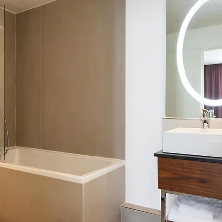 Hotel Crowne Plaza - Republique By Ihg Paris