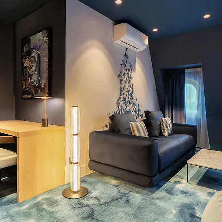 Hotel Crowne Plaza - Republique By Ihg 4*
