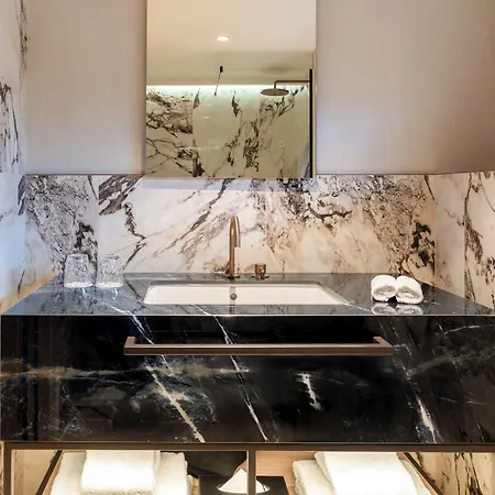 Hotel Crowne Plaza - Republique By Ihg