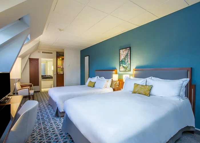 Crowne Plaza - Republique By Ihg 酒店 4*