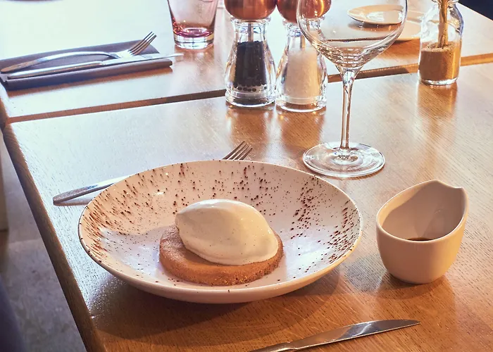 Otel Crowne Plaza - Republique By Ihg 4*