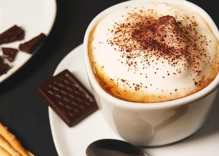 Crowne Plaza - Republique By Ihg 4*