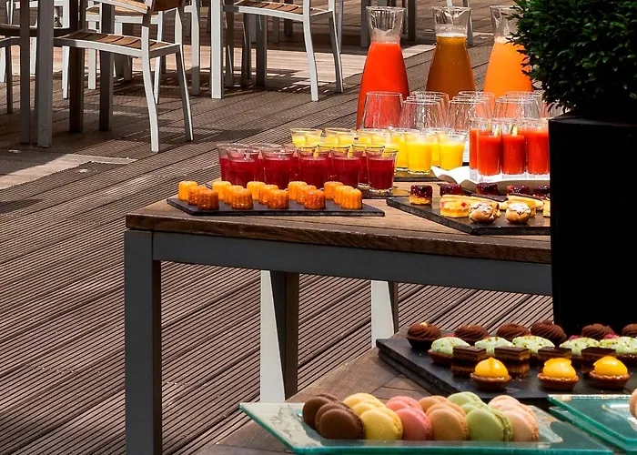 Crowne Plaza - Republique By Ihg Otel 4*