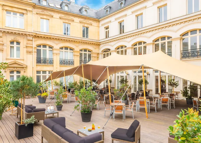 Otel Crowne Plaza - Republique By Ihg 4*