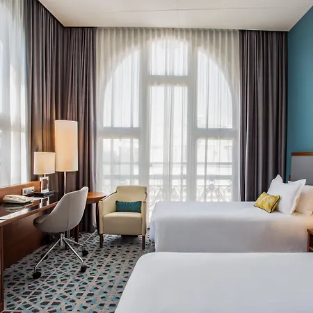 Crowne Plaza Republique By Ihg Hotel 4*
